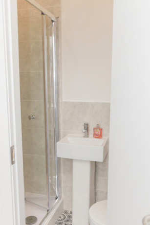 newly-refurbished-6-bed-hmo-in-barrow-perfect-location-for-bae-return-pa-in-excess-of-4051-big-1