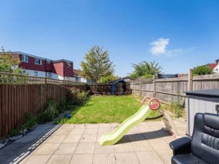 3-bedroom-flat-in-salisbury-road-southall
