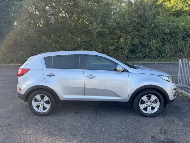 2011-kia-sportage-gdi-ecodynamics-2-suv-petrol-manual-big-3