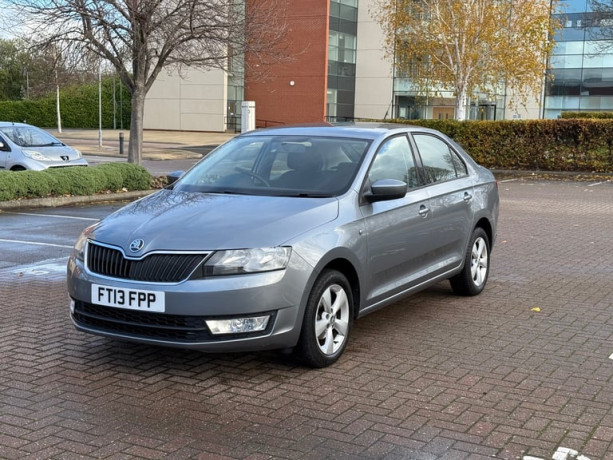 skoda-rapid-hatchback-2013-manual-1197-cc-5-doors-big-3