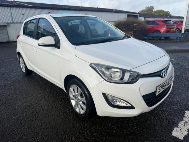 2015-hyundai-i20-12-active-5dr-hatchback-petrol-manual-big-0