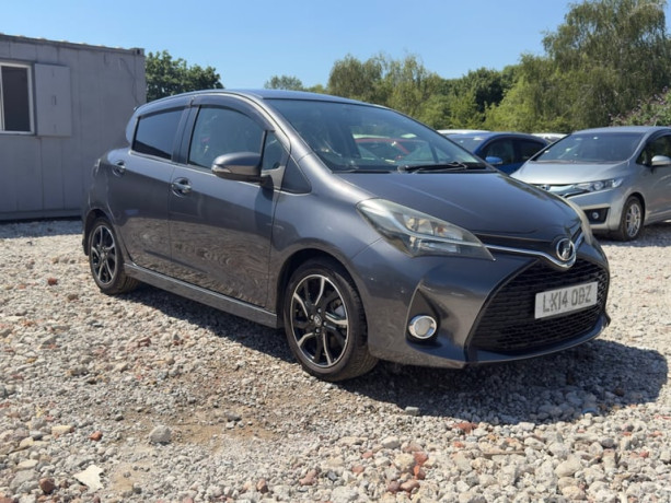 2014-toyota-vitz-rs-petrol-automatic-15l-hatchback-petrol-automatic-big-2