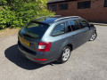 201666-skoda-octavia-16-tdi-110-se-l-estate-great-spec-sat-nav-small-1