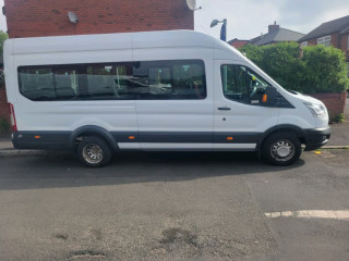 bimmys-minibus-hire-with-driver