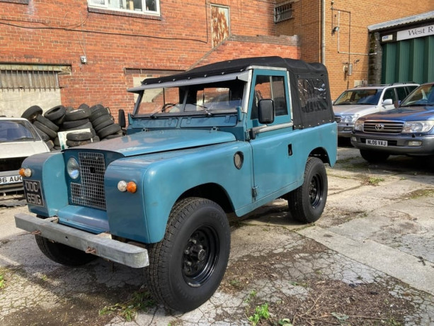 1969-land-rover-series-11-2a-2286cc-diesel-88-swb-canvas-rag-top-classic-car-big-2