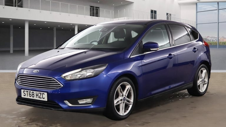 finance-available-2018-ford-focus-10-eb-125-titanium-hatchback-long-mot-2-keys-big-1