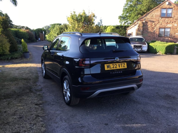 2022-volkswagen-t-cross-10-tsi-110-se-5dr-hatchback-petrol-manual-big-2