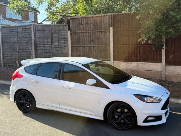 2015-ford-focus-20-tdci-185-st-2-diesel-5dr-ulez-euro-6-cruise-control-big-2