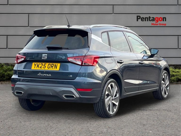 seat-arona-10-tsi-fr-sport-suv-5dr-petrol-manual-euro-6-ss-115-ps-petrol-big-3