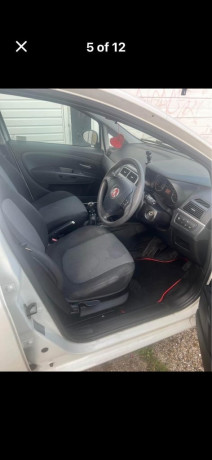 fiat-grande-punto-hatchback-2010-manual-1368-cc-5-doors-big-3