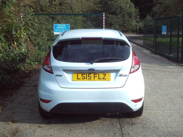 2015-ford-fiesta-10-ecoboost-titanium-5dr-powershift-white-31k-miles-fsh-years-mot-warranty-hatc-big-3
