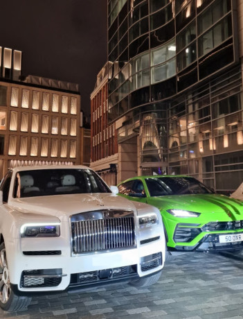 prom-car-hire-rolls-royce-cullinan-hire-rolls-royce-wedding-car-hire-phantom-and-ghost-hire-big-4