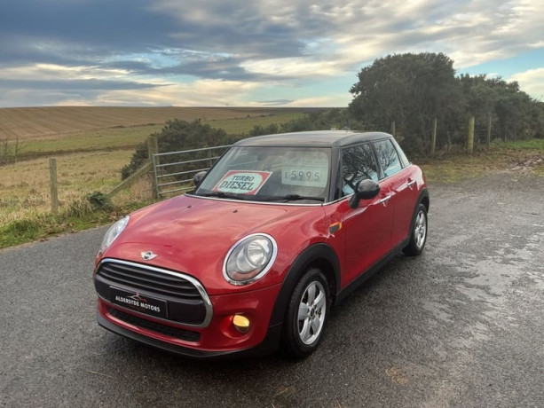 2017-mini-hatch-15-cooper-d-hatchback-5dr-diesel-manual-euro-6-ss-116-ps-hatchback-diesel-m-big-3