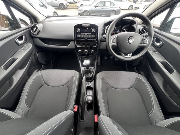 renault-clio-15-dci-90-play-hatchback-diesel-manual-big-1