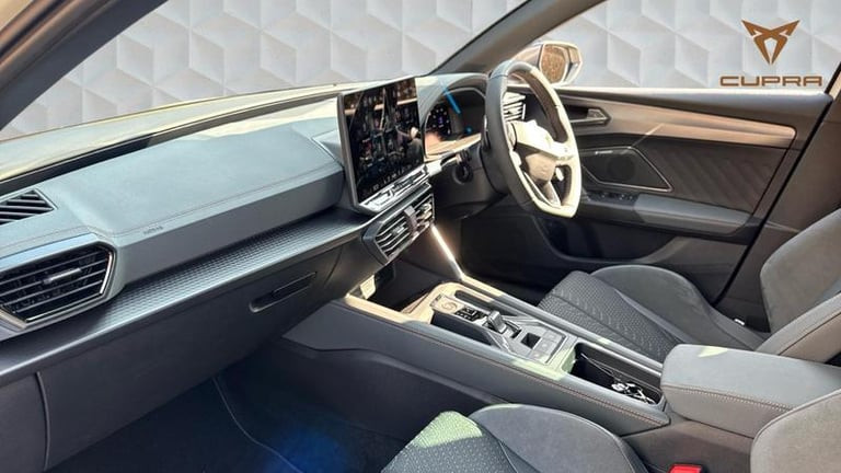 2025-cupra-leon-15-e-hybrid-272ps-vz3-dsg-automatic-hatchback-hybrid-automatic-big-1