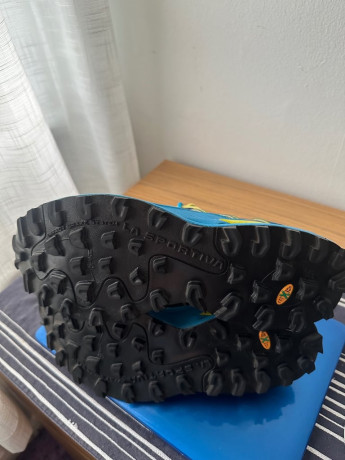 la-sportiva-mutant-running-shoes-big-1