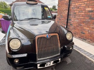 liverpool-taxi-long-collar