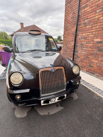 liverpool-taxi-long-collar-big-0