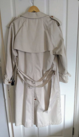 raincoattrenchcoat-size-14-big-2