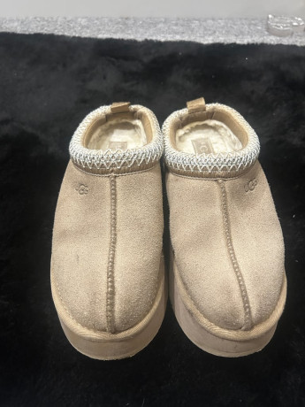 slippers-toiletries-set-big-2