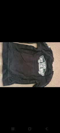 vans-black-jumper-big-0