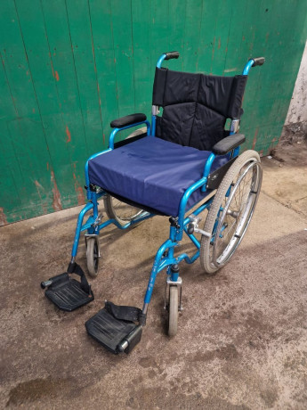 enigma-foldable-self-propelling-wheelchair-big-1