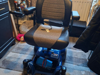 battery-powered-mobility-scooter