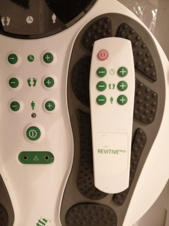 revitive-cx-circulation-booster-including-pads-and-tens-leads-as-new-rrp-ps289-big-1