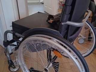 quickie-argon-wheelchair