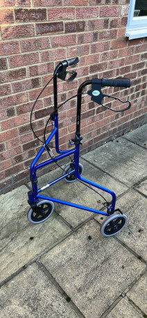 mobility-walking-aid-big-1