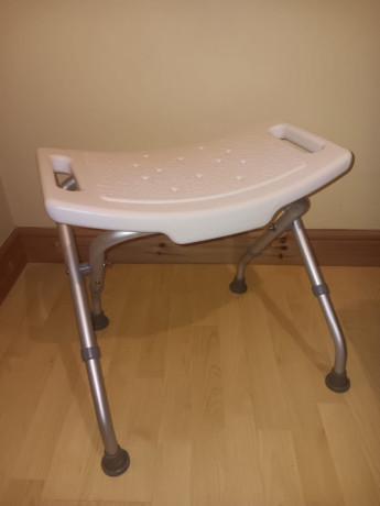 drive-medical-foldable-bath-shower-bench-mobility-aid-big-0