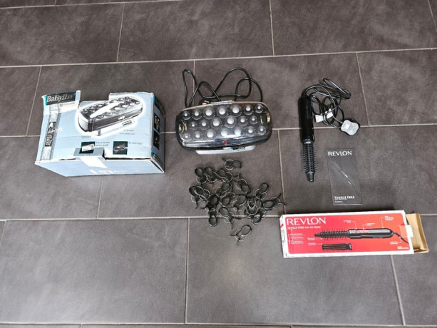 window-open-sign-for-hairdressing-salon-or-barber-shop-big-2