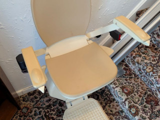 brooks-superglide-130-straight-stairlift