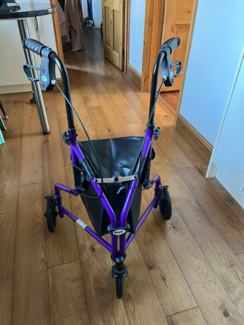 sedeo-ibis-x-series-xc-xa-tilt-wheelchair-with-footrest-manual-wheelchair-big-2