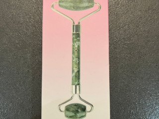 brushworks-jade-roller-unboxed-new-condition