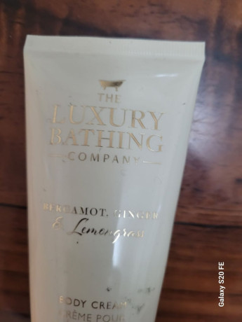 the-luxury-bathing-company-bergamot-ginger-lemongrass-body-cream-100ml-big-1