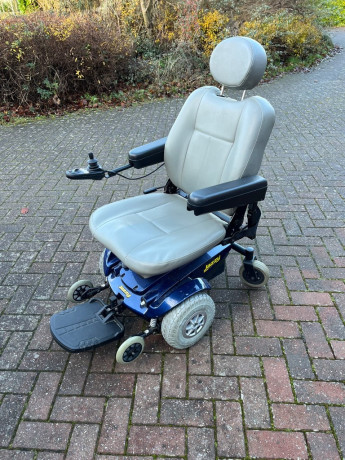 pride-jazzy-select-mobility-scooter-powerchair-big-0