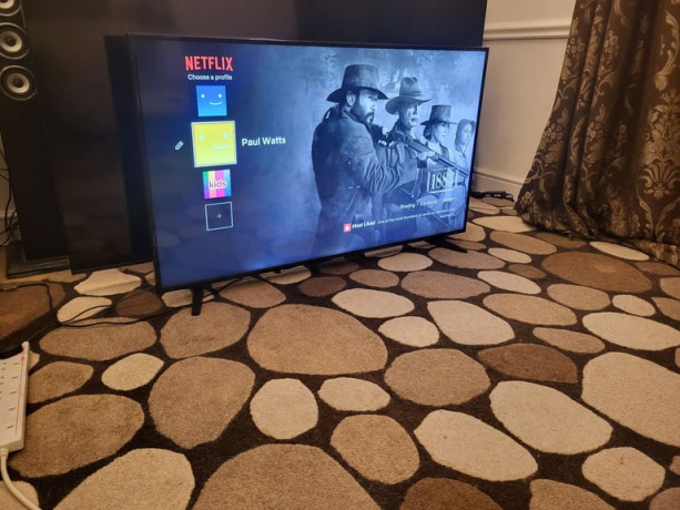 samsung-uhd-4k-hdr-led-smart-tv-50-inch-like-new-big-3