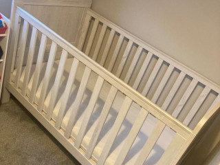 cot-and-changing-unit