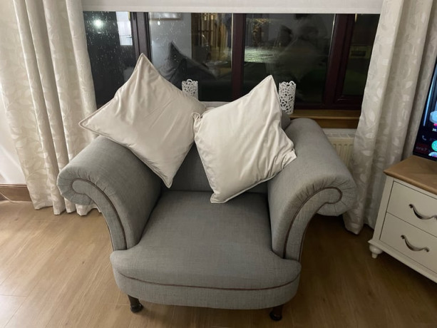 3-seater-cuddler-and-chair-big-1