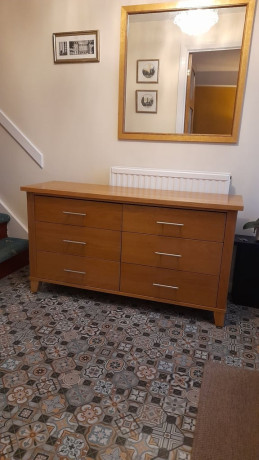 chest-of-drawers-big-3