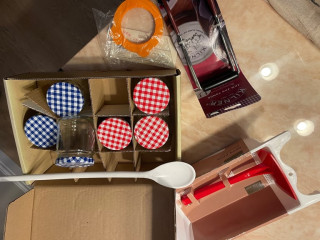 berry-press-jam-jar-tongs-etc