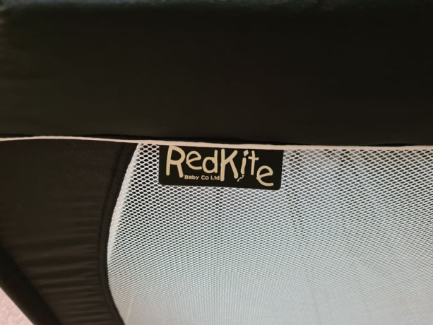 travel-cot-red-kite-make-big-2