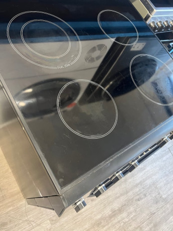 ceramic-hob-electric-oven-inc-guarantee-can-deliver-locally-big-1