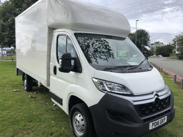 cheap-man-and-vanhouse-moving-removals-europe-move-haulage-rubbish-collectmotorbikepiano-big-1