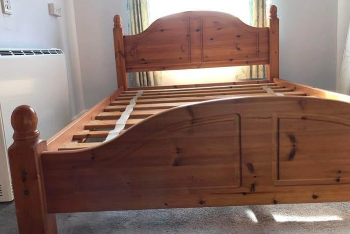 solid-pine-double-bed-can-deliver-big-1