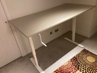 ikea-trotten-desk-sitstand-beigewhite-160x80-cm