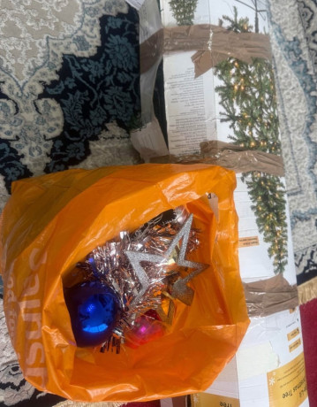 christmas-tree-with-decoration-big-3