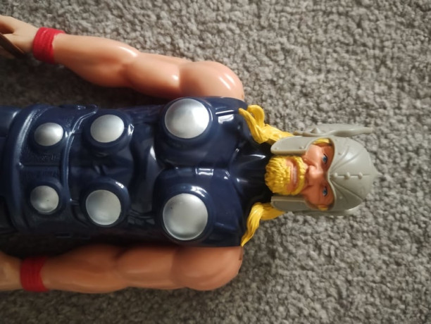 avengers-12-action-figure-set-big-1