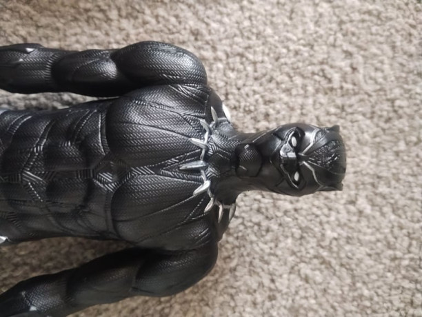 avengers-12-action-figure-set-big-2